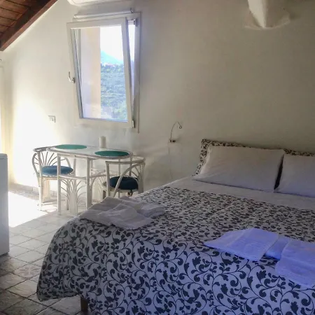 Amazing View, Terrace, Confort Among Olives And Sea * Ranzo-Borgo
